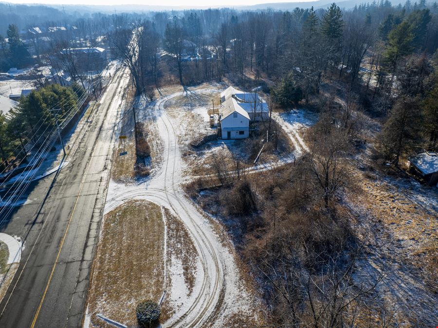 902 Federal Rd