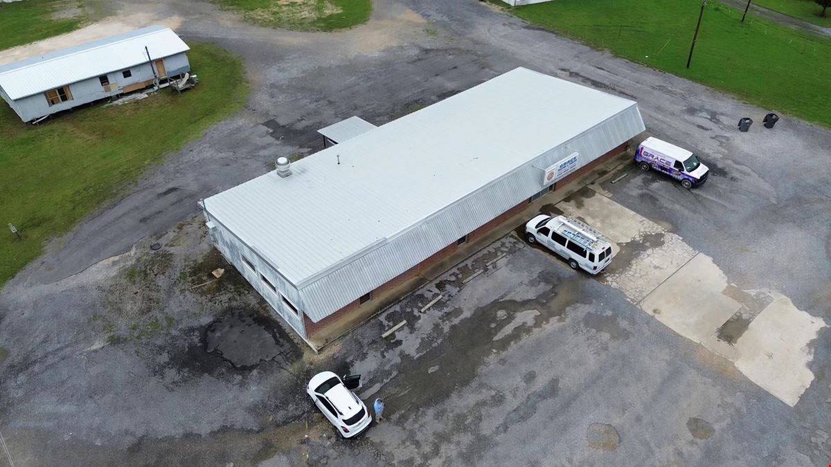 5000 Sq Ft Building For Sale - Cedar Bluff AL