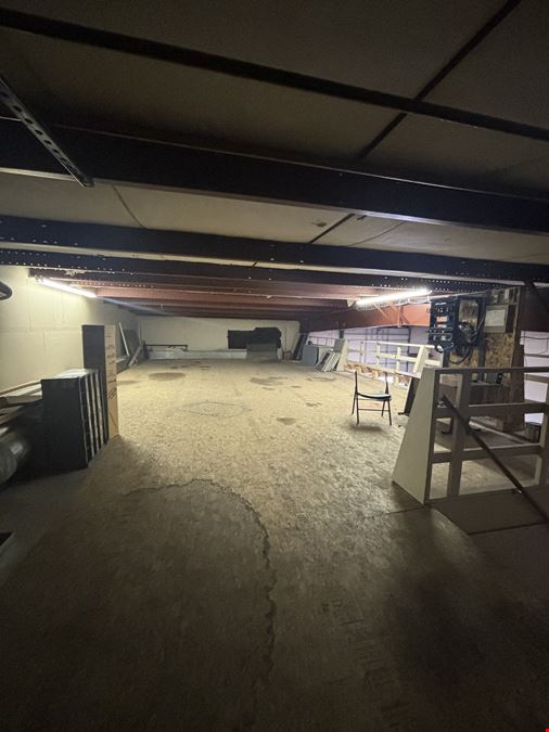 454 Moore Ln