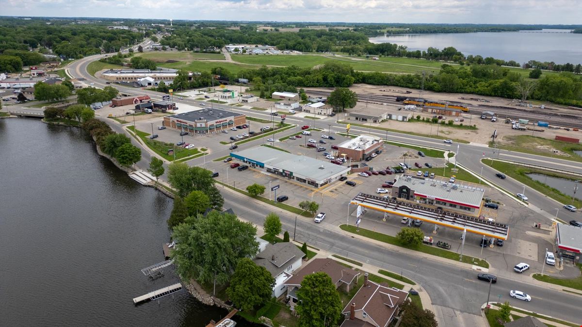 Bridge Avenue Retail Hub