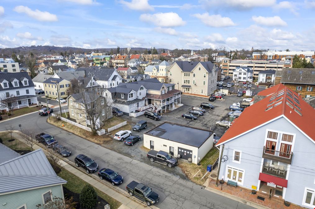 Downtown Leesburg Investment Retail Center