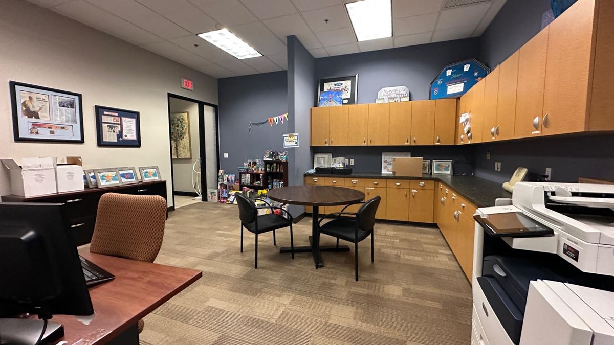 SPANISH RIDGE - OFFICE AVAILABLE 3/01/25