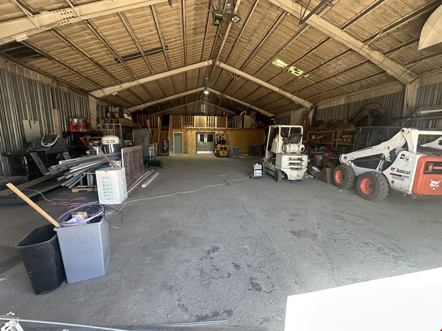 Industrial Building on Huge Lot