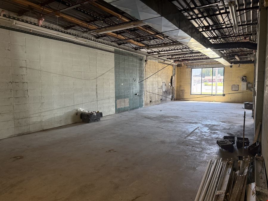 RETAIL BUILDING FOR SALE OR LEASE AT KEARNEY & GLENSTONE