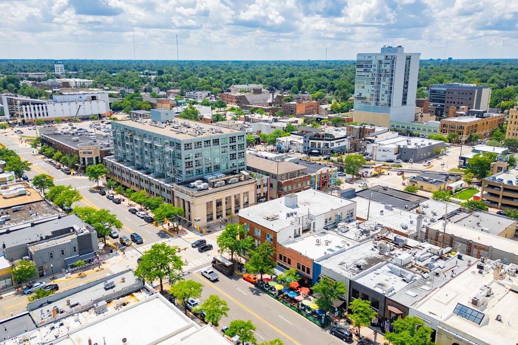 117 W 4th Street - Retail