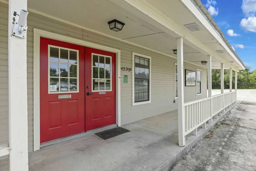 42320 FM 3159 - Building For Lease