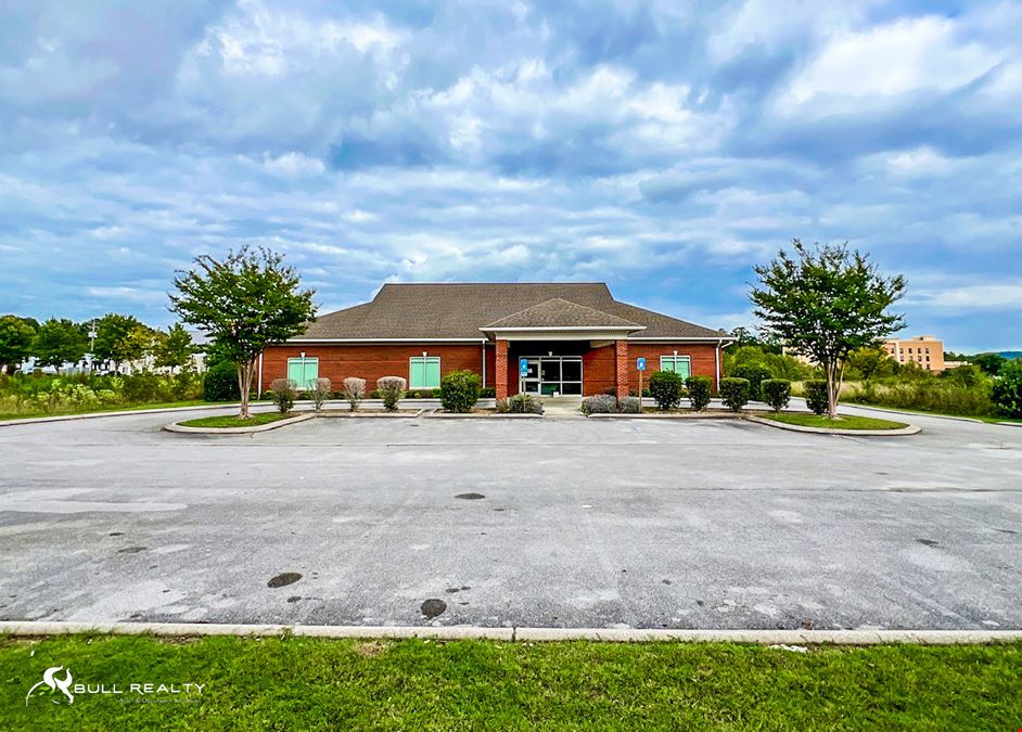 Single-Tenant Net Leased Medical Surgery Center | 7.5% Cap Rate