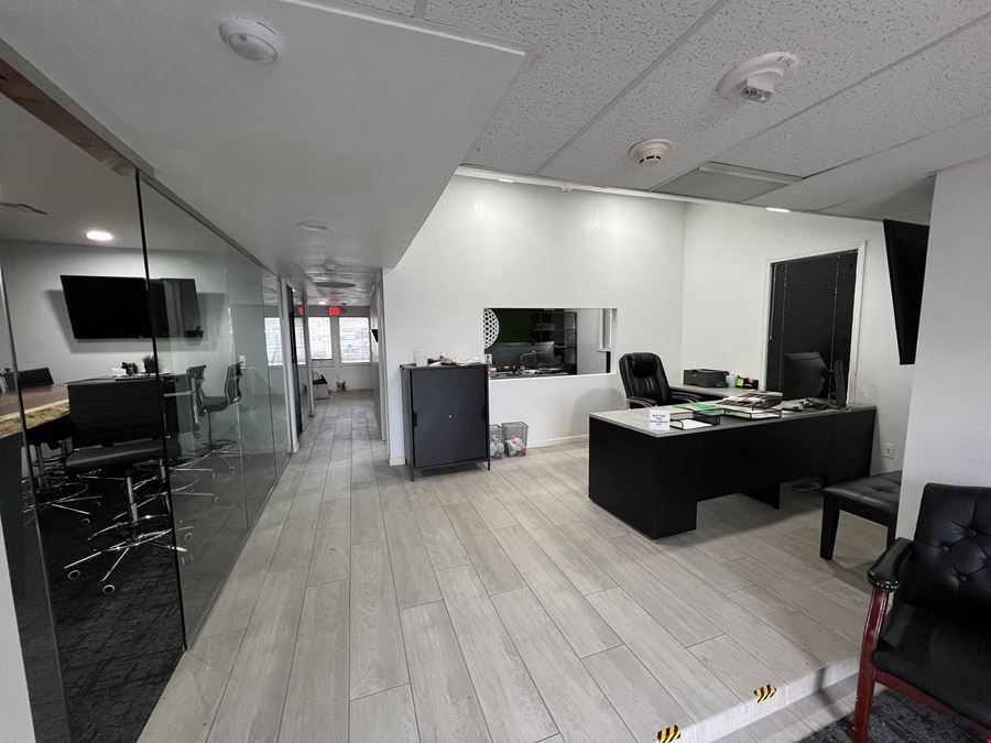 Office + Secured Yard Space