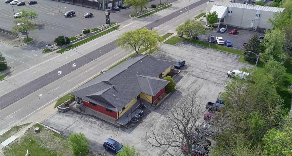 4809 Sheridan Rd