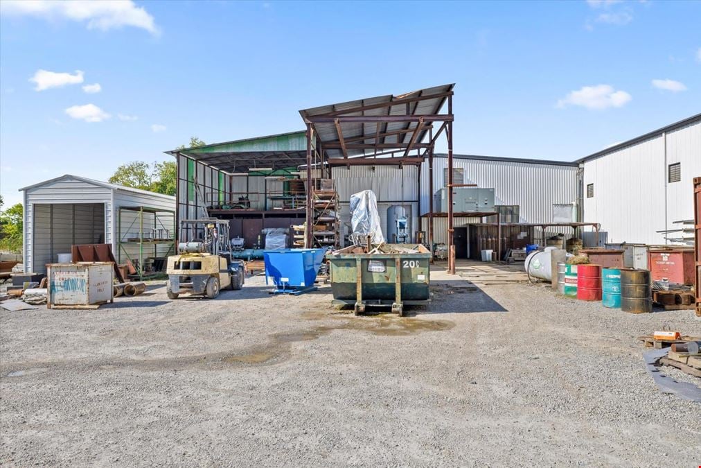 Conditioned Industrial Facility with 8 Cranes