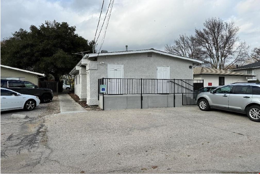 1036 Vine St