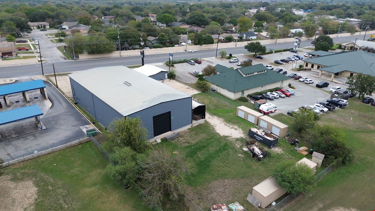 Office + Warehouse + Fenced Yard  | 35' Clear | Service Trades | San Antonio