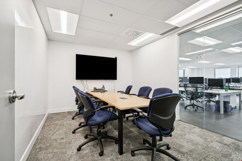 101, boulevard Roland-Therrien