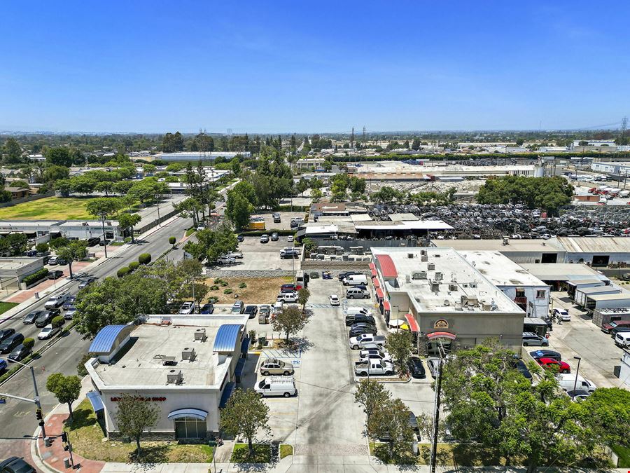 7351-7359 Rosecrans Avenue