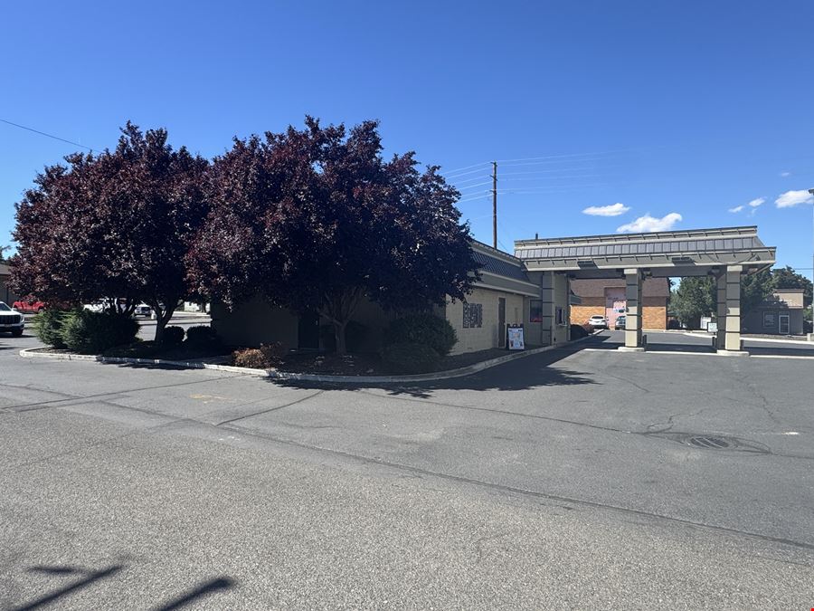 Two-Tenant Commercial Investment Opportunity