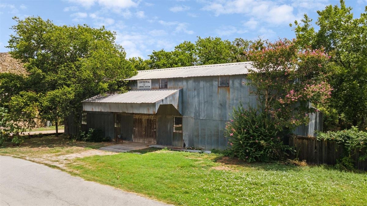 Gristmill on Old Mill Road