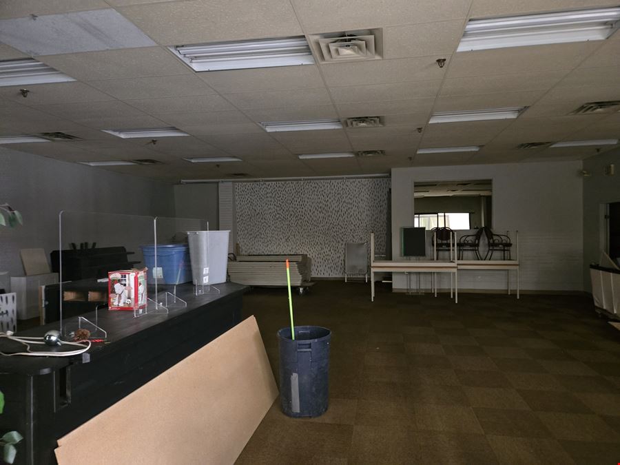 Lakeland Mall Retail Spaces