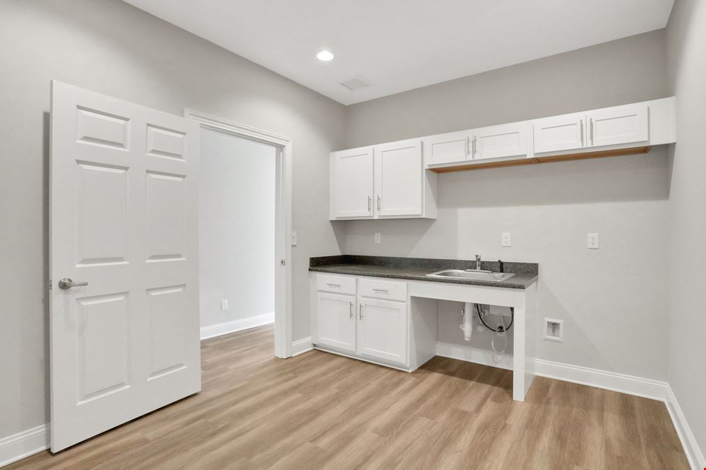 34 Roberts Village Court, Unit #202