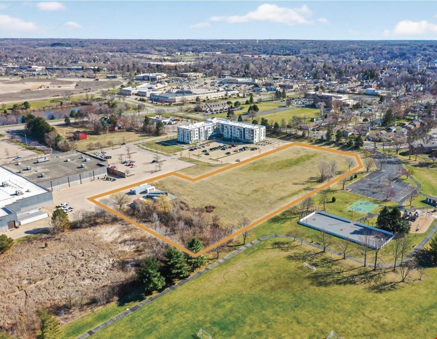 West Dundee Land 5.02 AC | Chicago MSA