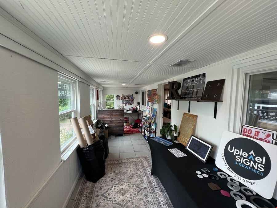 DT Holly Springs - Retail/Office - 1325/SF