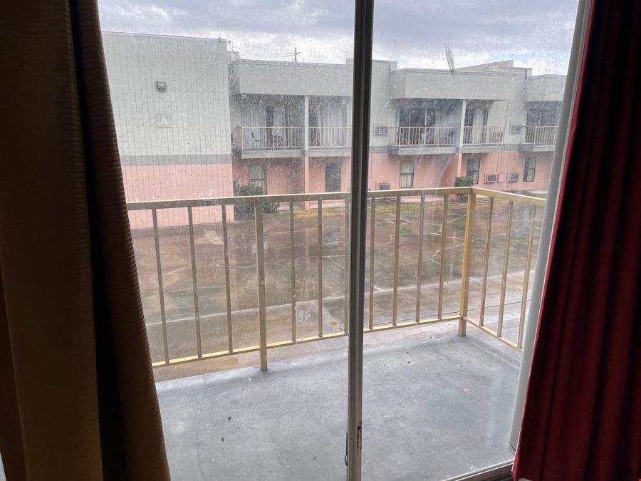 REGENCY INN
