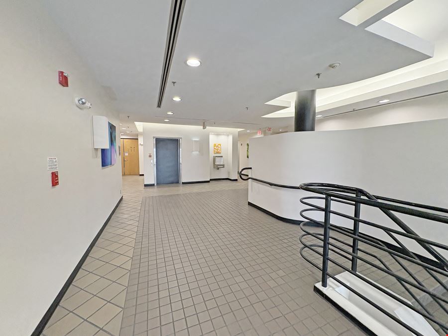 7501 Forbes Blvd