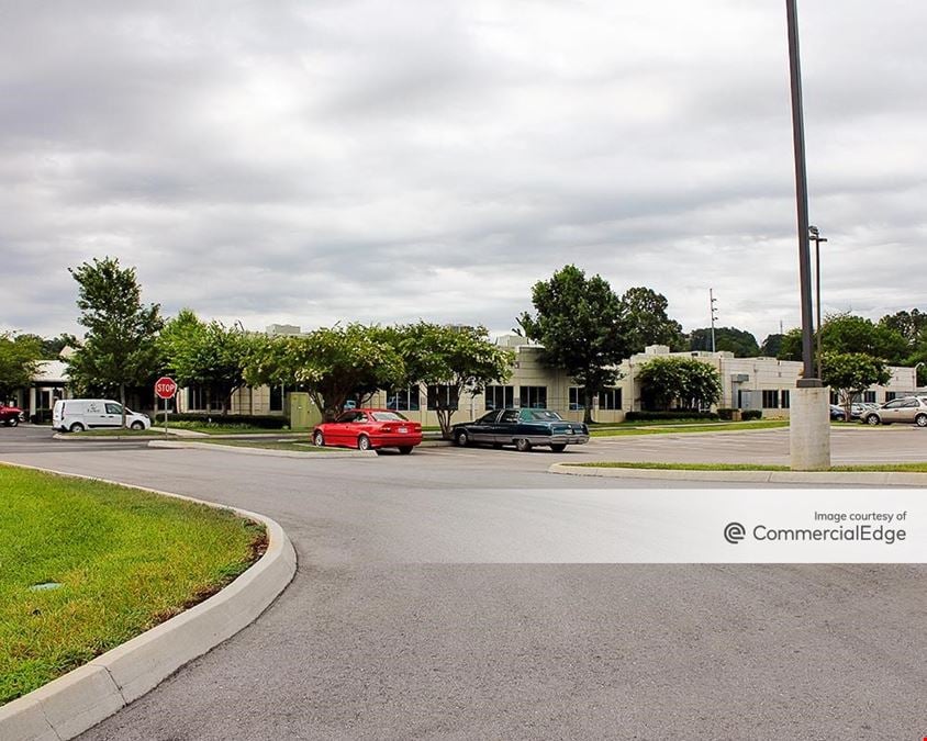 Pellissippi Corporate Center - 2401 Cherahala Blvd
